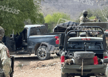 Enfrentamiento en Siqueros, al sur de Mazatlán, dejó dos muertos, además de una camioneta y un arsenal asegurado