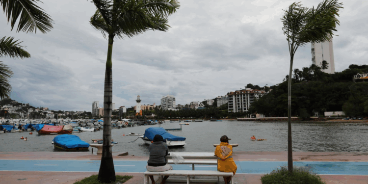 Gobierno federal al pendiente de los efectos de la depresión tropical Uno-E