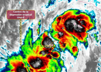 Depresión Uno-E toma fuerza y se convierte en Tormenta Tropical Alvin frente a costas de Michoacán