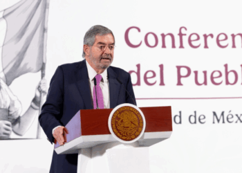 México envió carta a legisladores de EE.UU. para que reconsideren impuesto a remesas: De la Fuente