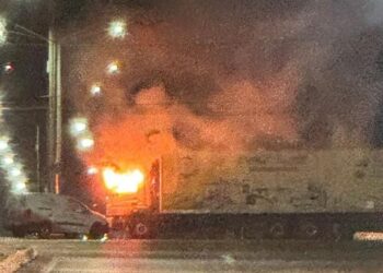 Autoridades retiran siete bloqueos carreteros en cinco municipios de Sinaloa