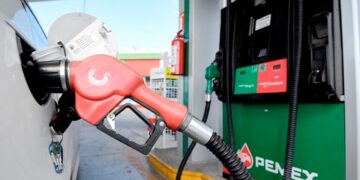 Gasolina alcanza los 25.19 pesos por litro en Mazatlán este viernes