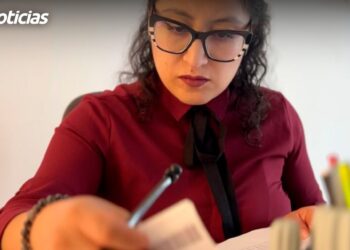 ¿Por qué ser mujer reduce tu salario en México? UNAM explica