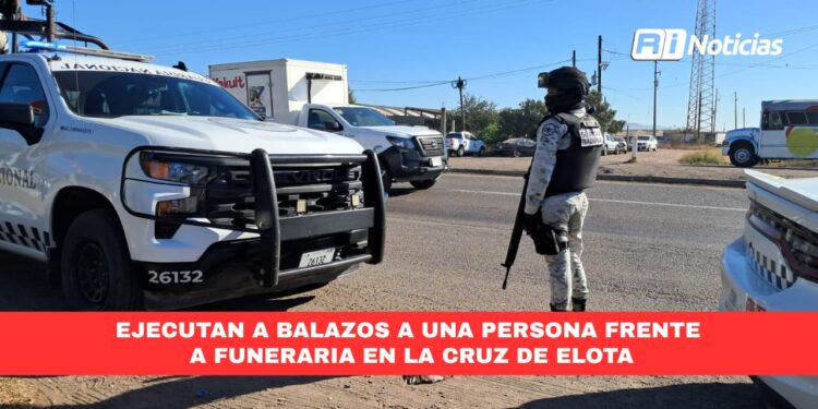 Ejecutan a balazos a una persona frente a funeraria en La Cruz de Elota