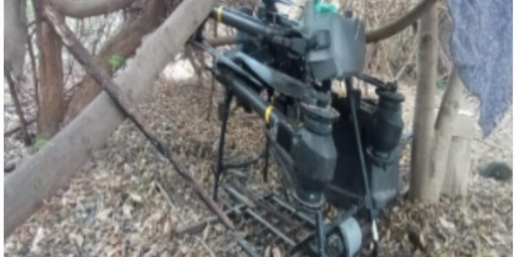 Ejército Mexicano asegura dron, cargadores, droga y otros objetos en Mazatlán