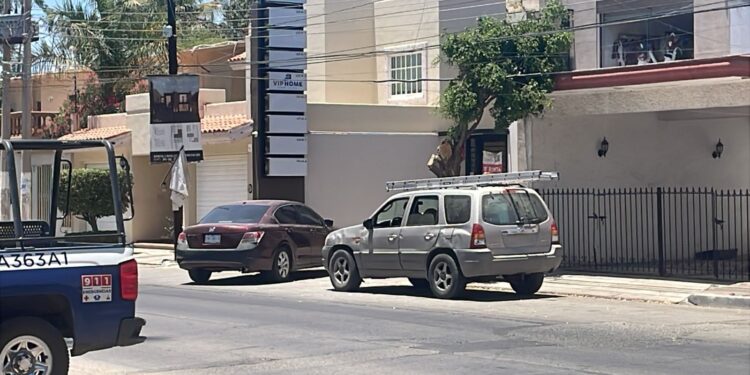 Fallece trabajador al caer de escalera en Las Quintas, en Culiacán