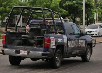 Intentan “levantar” a agente de la Policía Estatal en el Parque 87 en Culiacán