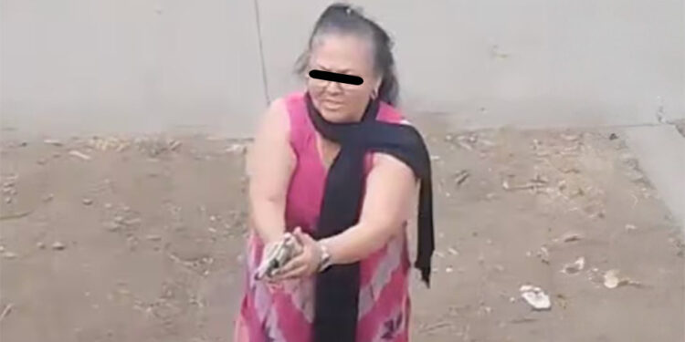 Jueza aplaza cierre de investigación contra Carlota N., abuela que disparó en desalojo en Chalco