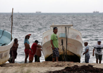 Alvin se debilita rumbo a Baja California como baja presión remanente