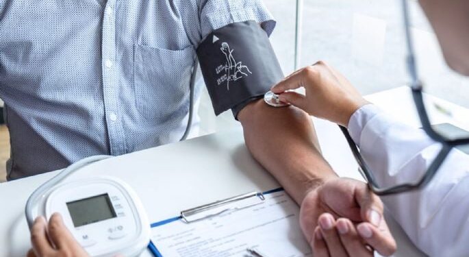 En México, un tercio de los menores de 40 años tiene hipertensión arterial y no lo sabe