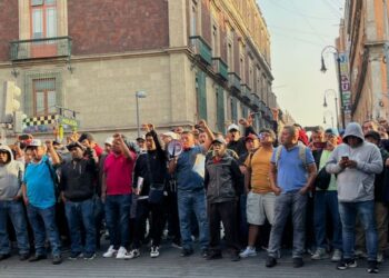 Hay diálogo permanente y no caeremos en provocaciones, asegura Sheinbaum ante bloqueos de la CNTE en Palacio Nacional