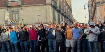 Hay diálogo permanente y no caeremos en provocaciones, asegura Sheinbaum ante bloqueos de la CNTE en Palacio Nacional