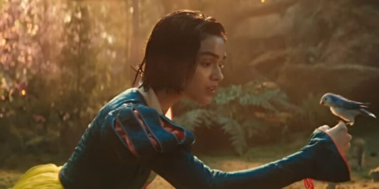 El live action de “Blancanieves” llega a plataformas digitales a menos de un mes de su estreno en cines
