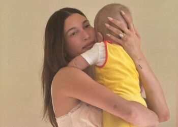 Hailey Bieber afirma que estuvo a punto de morir durante el parto, sufrió una hemorragia severa