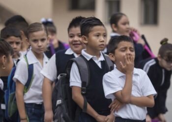 SEP 2025: ¿por qué solo habrá cuatro días de clases en la última semana de mayo?