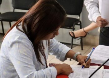 ¿Puedo llevar un acordeón a votar en las elecciones judiciales? INE responde