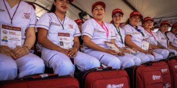 El Gobernador Rocha expresa que la Presidenta Claudia Sheinbaum “es una mujer Universal y de Estado”, al recibirla en Mazatlán