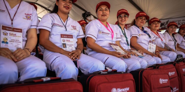 El Gobernador Rocha expresa que la Presidenta Claudia Sheinbaum “es una mujer Universal y de Estado”, al recibirla en Mazatlán