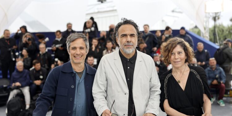 Cannes rinde tributo a los 25 años de ‘Amores perros’, una “explosión” en el cine mexicano