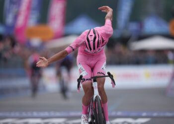 Isaac del Toro pierde el liderato en la penúltima etapa del Giro de Italia