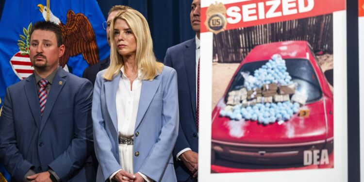 “Ellos deben hacer su parte”: Sheinbaum sobre decomiso histórico de fentanilo en EE.UU.