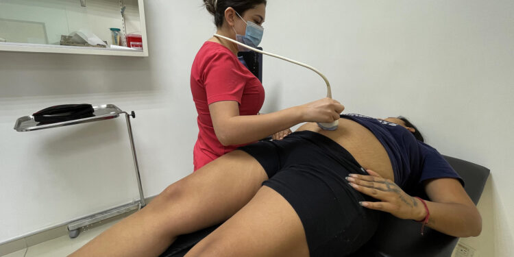 EE.UU. endurece medidas contra el “turismo de parto” en la frontera con México