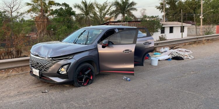 Balacera en El Limón de Los Ramos deja tres muertos; aseguran granadas, ponchallantas y vehículos de lujo