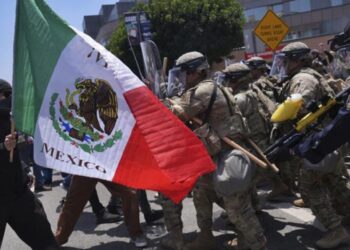 Suben a 222 mexicanos detenidos por redadas en EE.UU.