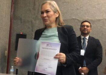 Exabogada de ‘El Chapo’ recibe constancia de mayoría como jueza