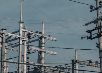 Estrella Palacios anuncia 90% de avances en reconexión de energía por fallas eléctricas