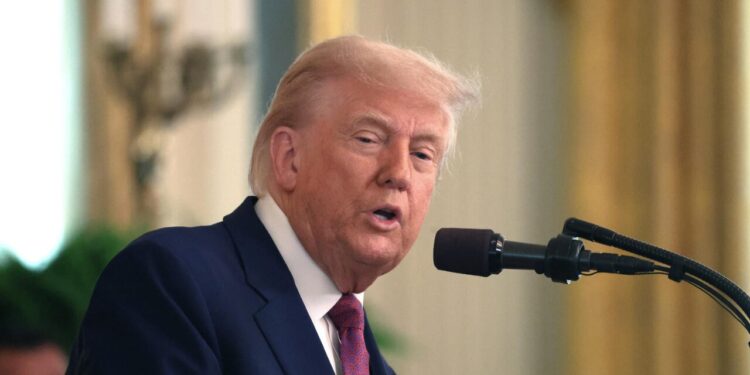 Trump sobre atacar Irán: “Nadie sabe lo que voy a hacer”