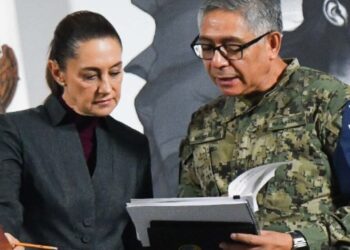 Huracán Erick: Destaca Sheinbaum apoyo de la Marina y Defensa a afectados