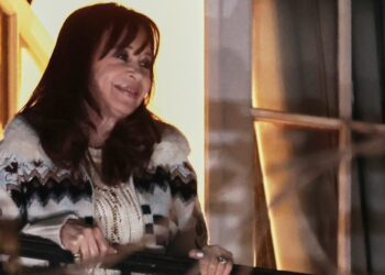 Conceden la prisión domiciliaria a la expresidenta Cristina Fernández