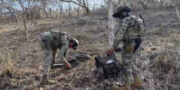 Elementos de la Marina aseguran dos campamentos, equipo táctico y droga en Escuinapa, Sinaloa