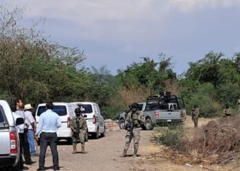 Localizan a hombre asesinado con mensaje en Culiacán