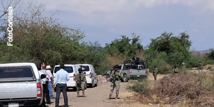 Localizan a hombre asesinado con mensaje en Culiacán