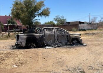 Encuentran una camioneta calcinada y viviendas baleadas en Mezquitita, tras enfrentamientos