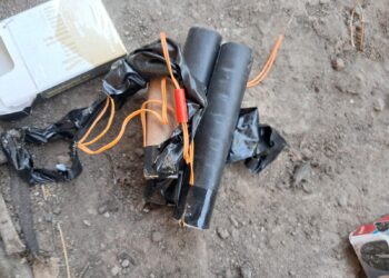 Arrojan presunta bomba a Policía de Investigación en Culiacán