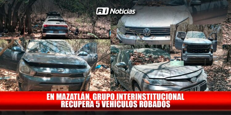 Secretaría de Marina recupera cinco vehículos robados en El Quelite, en Mazatlán