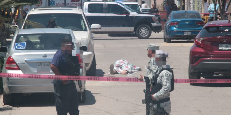 Hombre es ultimado a balazos en la colonia Jacarandas, en Mazatlán