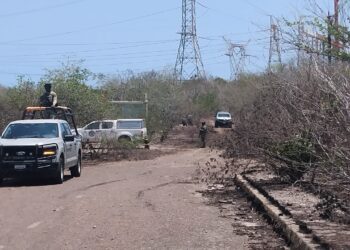 Esposado y vendado localizan cuerpo sin vida cerca de la termoeléctrica en El Castillo, Mazatlán