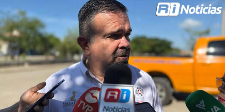 Dos cerros desgajados, un herido y hasta un árbol caído, lo que dejó la lluvia del fin de semana en Mazatán