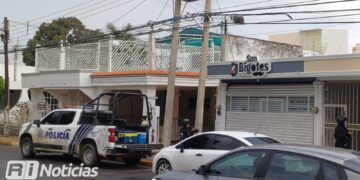 Hombre se dispara en la cabeza y es trasladado al hospital, en Mazatlán
