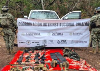 Fuerzas federales aseguran vehículos blindados, armas y equipo táctico en San Ignacio