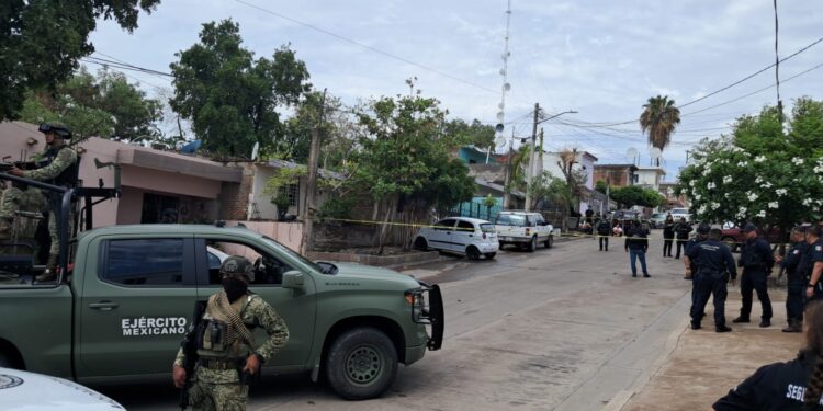 Atacan a balazos a padre e hijo en la colonia Rafael Buelna, en Culiacán