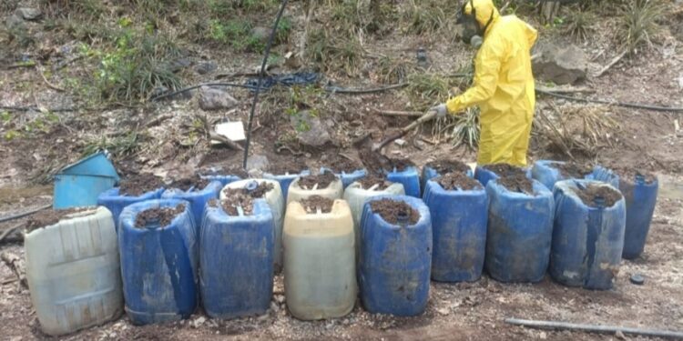 En Culiacán y Cosalá, Grupo Interinstitucional asegura 3 áreas de concentración de sustancias químicas y un laboratorio inactivo