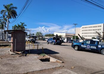 Tres presuntos internos fueron localizados colgados en el interior del penal de Aguaruto, en Culiacán