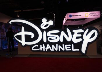 Disney despide a cientos de empleados para afrontar caída de la televisión tradicional