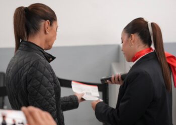 Sheinbaum parte rumbo a la cumbre del G7 en Canadá