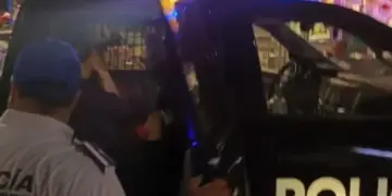 Niña de 13 años recibe llamada de extorsión, sale a buscar a su mamá y desaparece